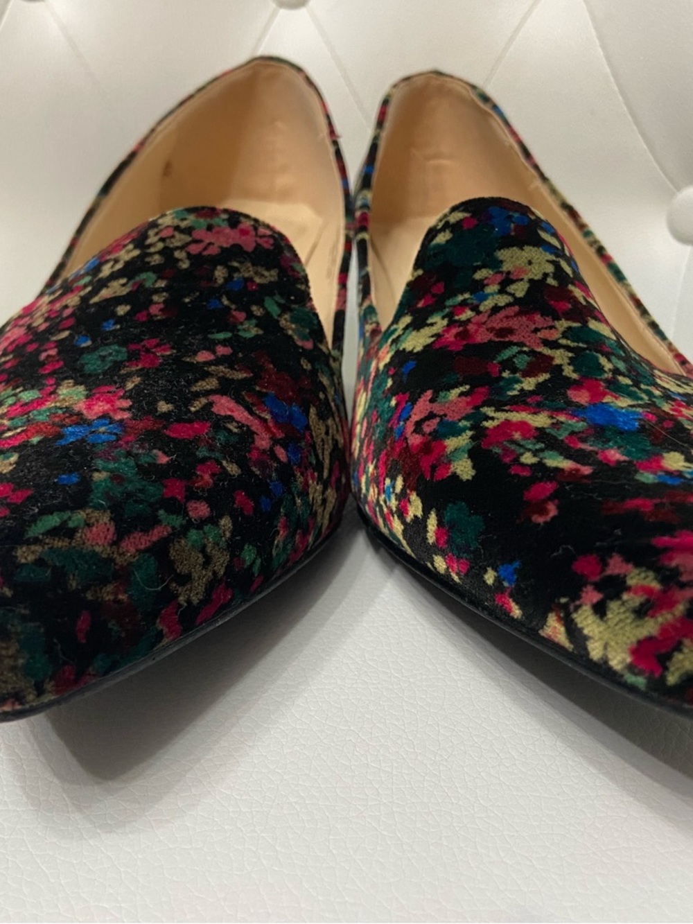 Beautiful BELLINI Bobcat Black Floral Velvet 2.25" Kitten Heel Dark Fairy 11W - Picture 15 of 17